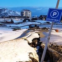 Stotine traže muškarca koji je upao u pukotinu nakon vulkanske erupcije 