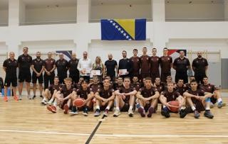 Završen sportsko-edukativni kamp Košarkaške akademije "Bosna": Svoje znanje obogaćivala 24 košarkaša