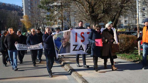 Protestna šetnja u Tuzli - Avaz