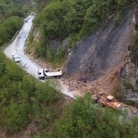 Ogroman odron blokirao put Kakanj - Tršće