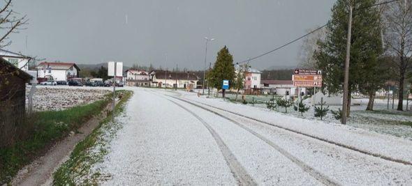 Jako nevrijeme pogodilo područje Teslića - Avaz