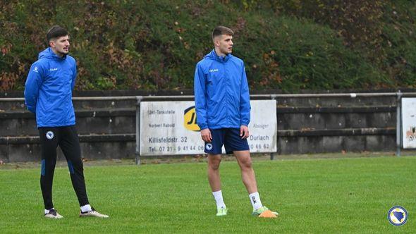 Baždar (desno) na treningu reprezentacije - Avaz