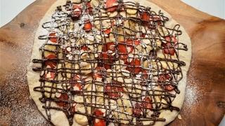 Nutella pizza s jagodama