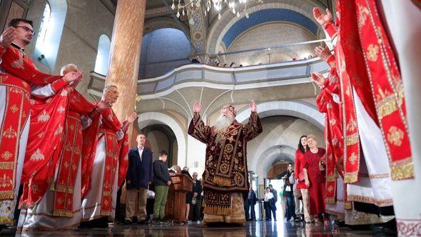 Vaskršnja liturgija u Sabornoj crkvi - Avaz