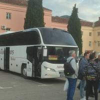 Iz Trebinja krenuo autobus na miting podrške Vučiću u Beograd