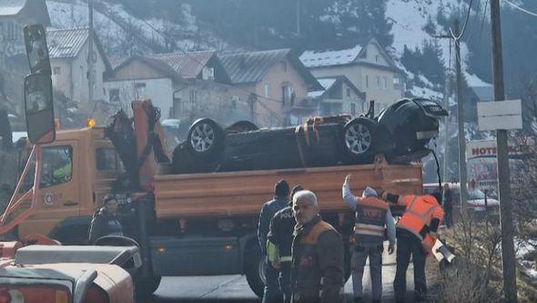 Audi u kojem su nastradali mladići - Avaz