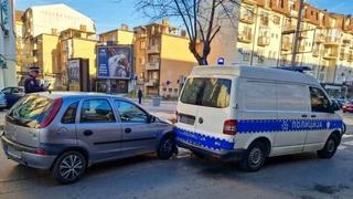 Bijeljinac pijan automobilom udario u policijsko vozilo 