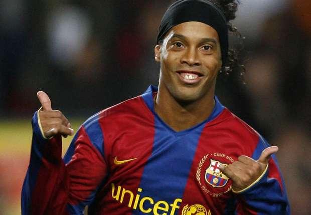 Momci na plaži igrali nogomet, a onda je naišao Ronaldinho