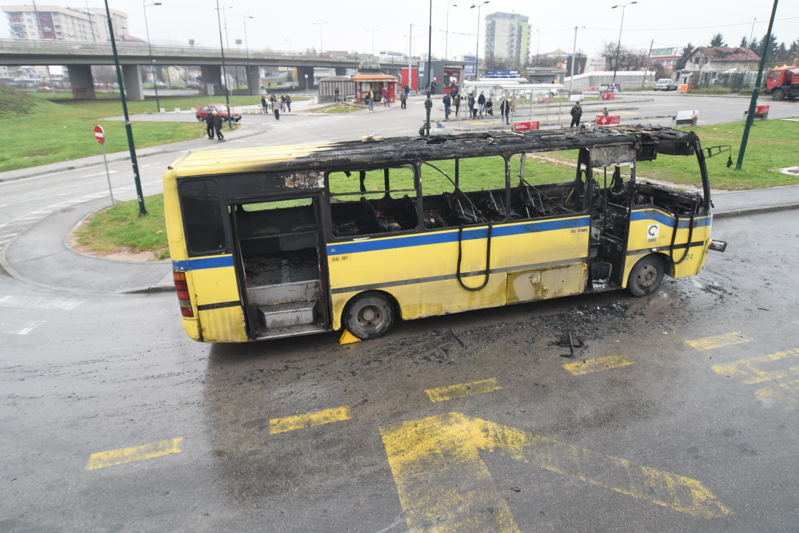 Sarajevo: Zapalio se GRAS-ov kombi