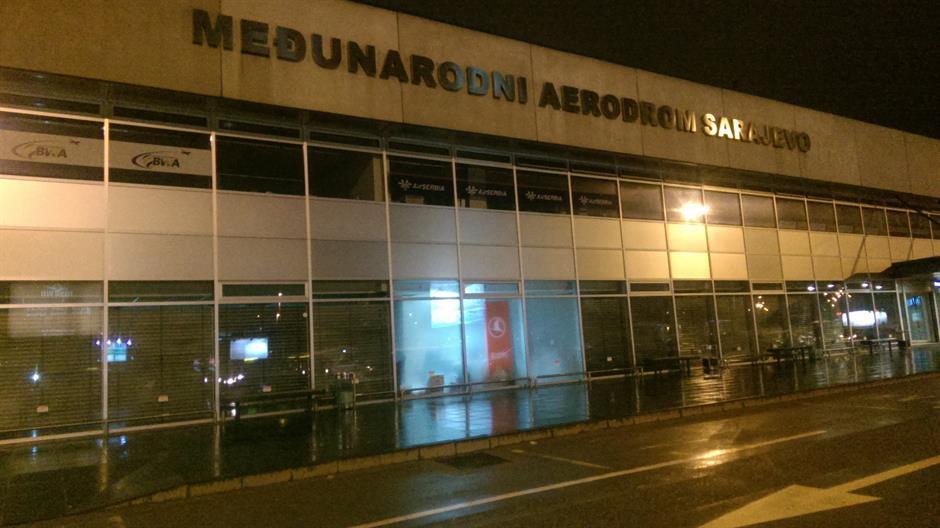 Avion iz Zagreba zbog vjetra nije sletio u Sarajevo