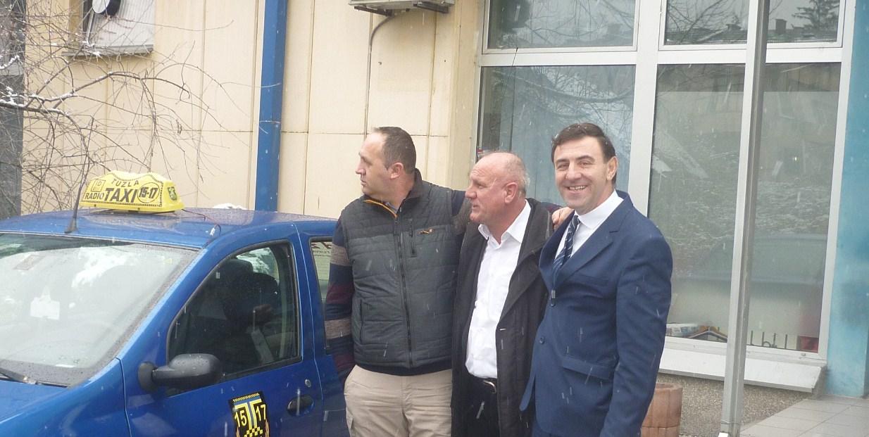 Ministarstvo trgovine, turizma i saobraćaja TK: Za 11 godina na ulicama dvostruko više taksi vozila