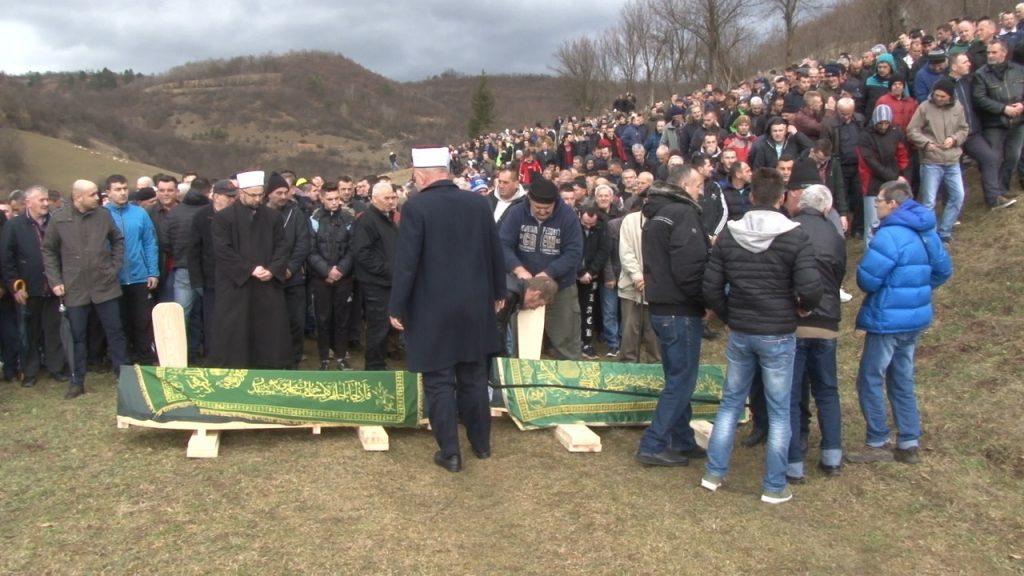 Tuga u Donjem Vakufu: Klanjana dženaza tragično nastradalima Nihadu i Harunu