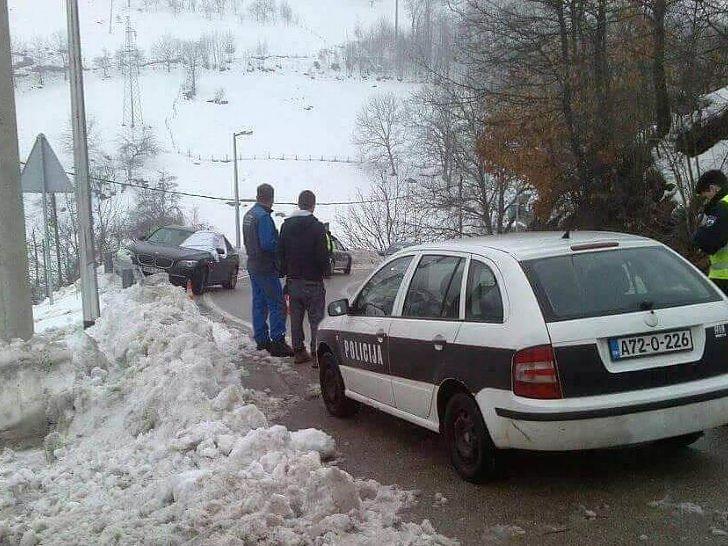 Cazin: U automobilu pronađena mrtva osoba