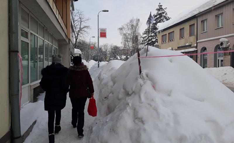 Snijeg i problemi: U Bihaću danas sunce i minus osam stepeni Celzijusa