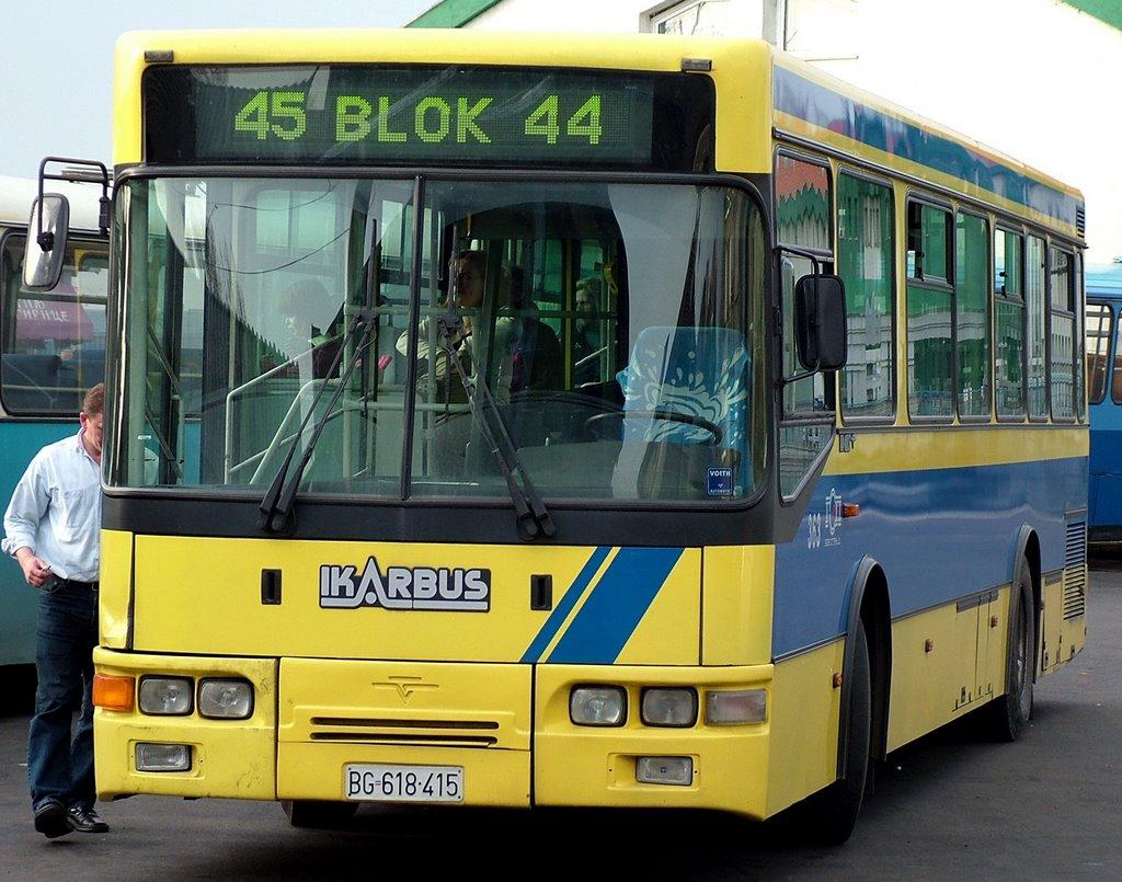 Zemun: Eksplozija u gradskom autobusu, povrijeđena jedna osoba