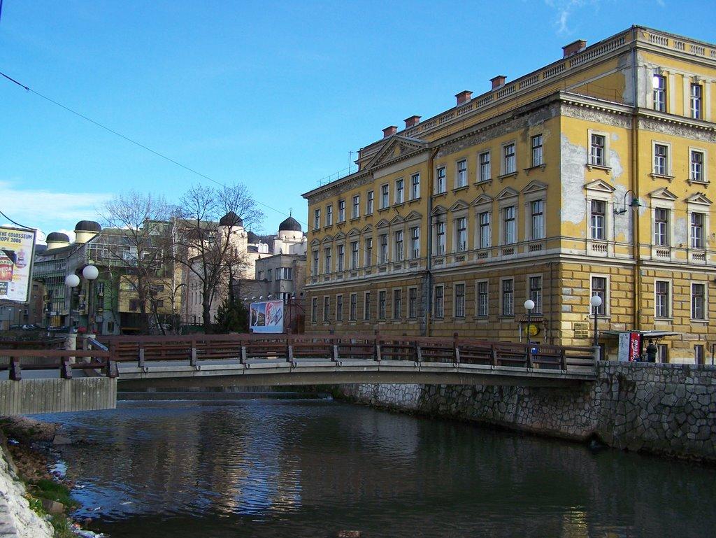 Dojava o bombi u Poljoprivrednoj školi na Drveniji