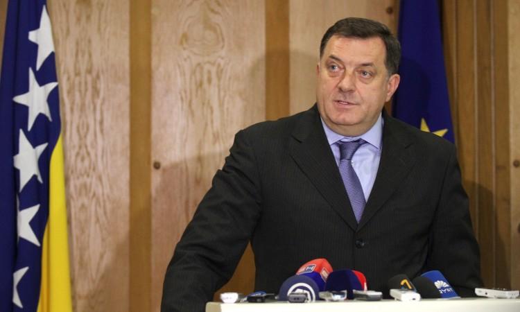 Dodik: Formiranje komisije za oružje bi pojačalo međusobno povjerenje