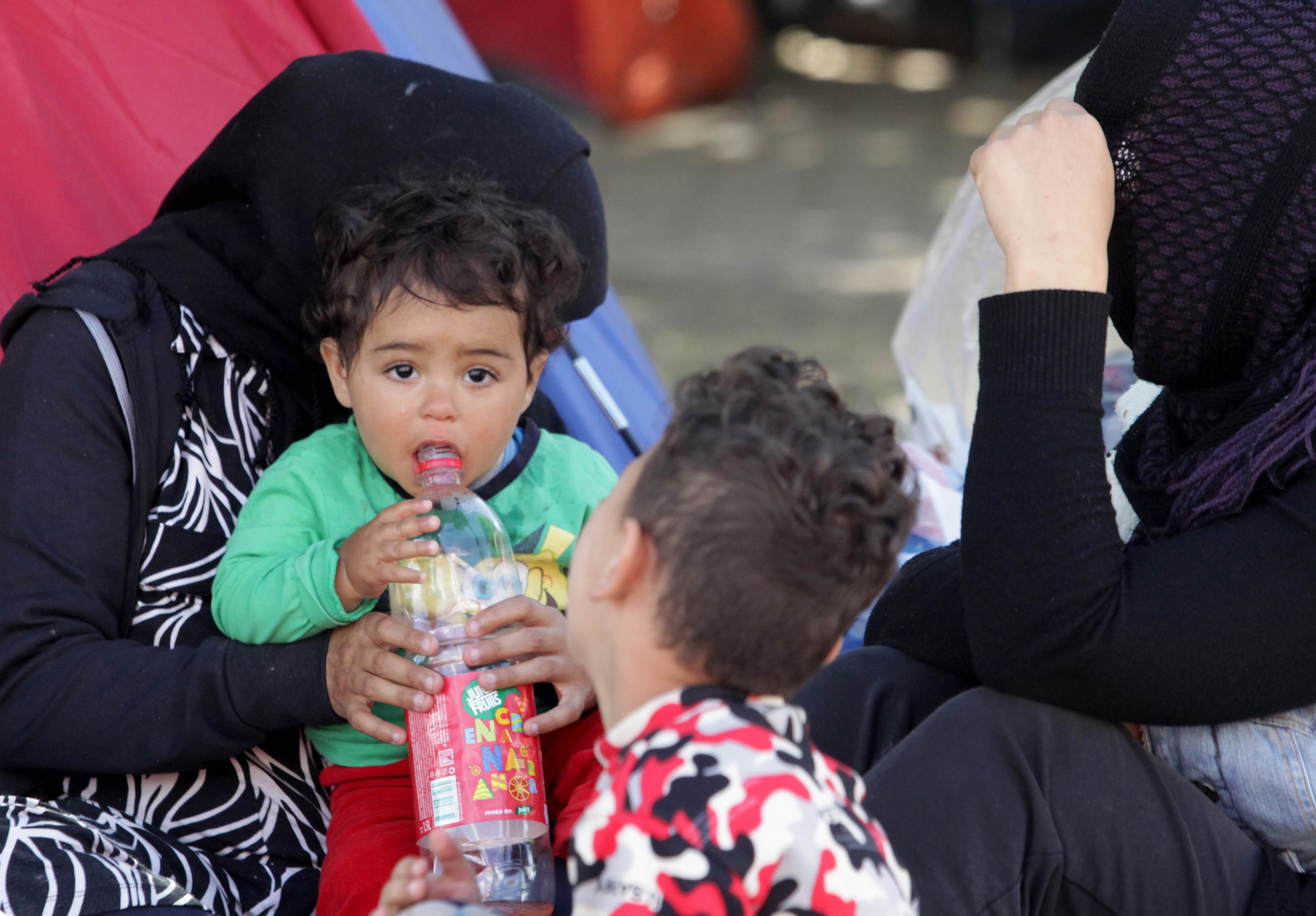 Migranti neće biti smješteni u kasarne