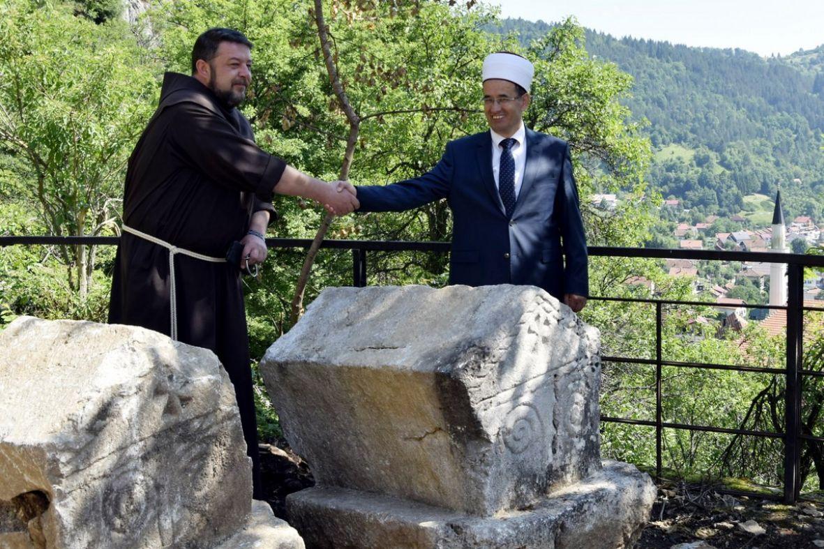 Muslimani i katolici obnavljaju Gospino svetište u Olovu: Bosne će biti uvijek