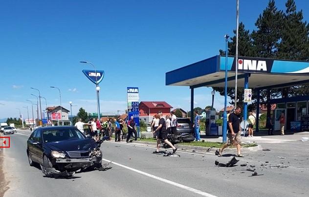 Teška saobraćajna nesreća: Poginuo motociklista na putu Bosanski Petrovac - Ključ