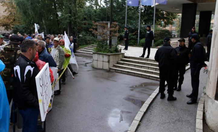 Veliki broj demobilisanih boraca i iduće sedmice pred Parlamentom FBiH