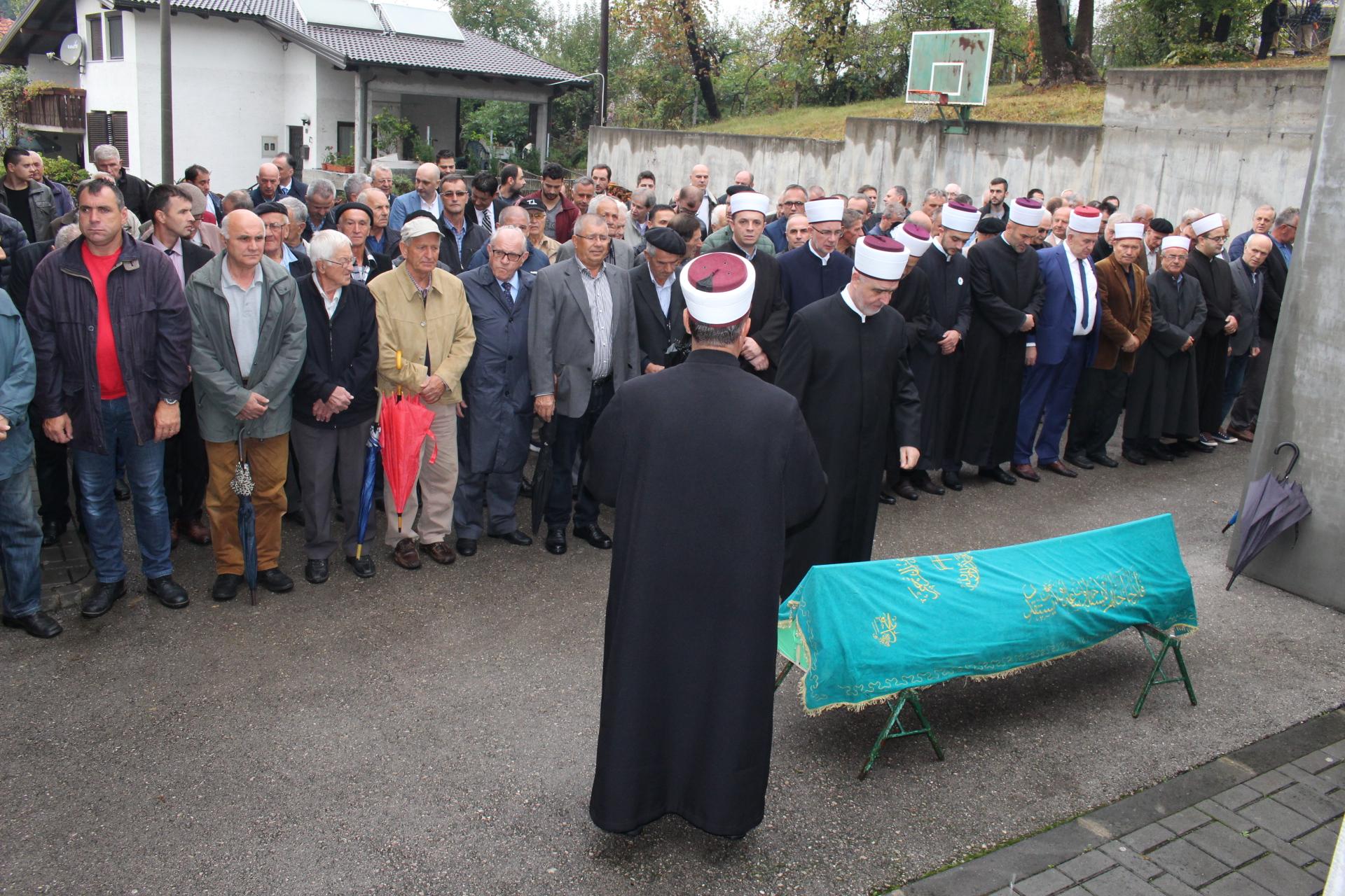 Dženaza i obavljen ukop u haremu Sviračke džamije - Avaz