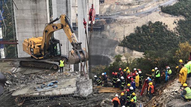 Nesreća u Turskoj: Urušio se betonski blok u vijaduktu, ima poginulih