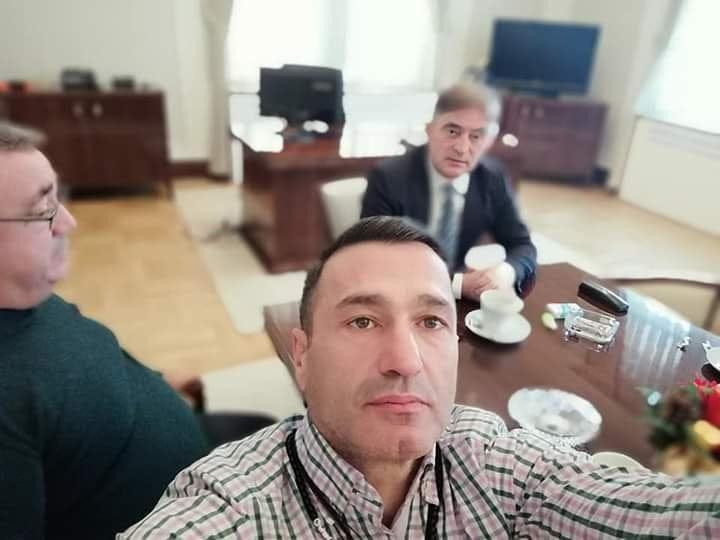 Dragičević objavio selfi iz Komšićevog ureda