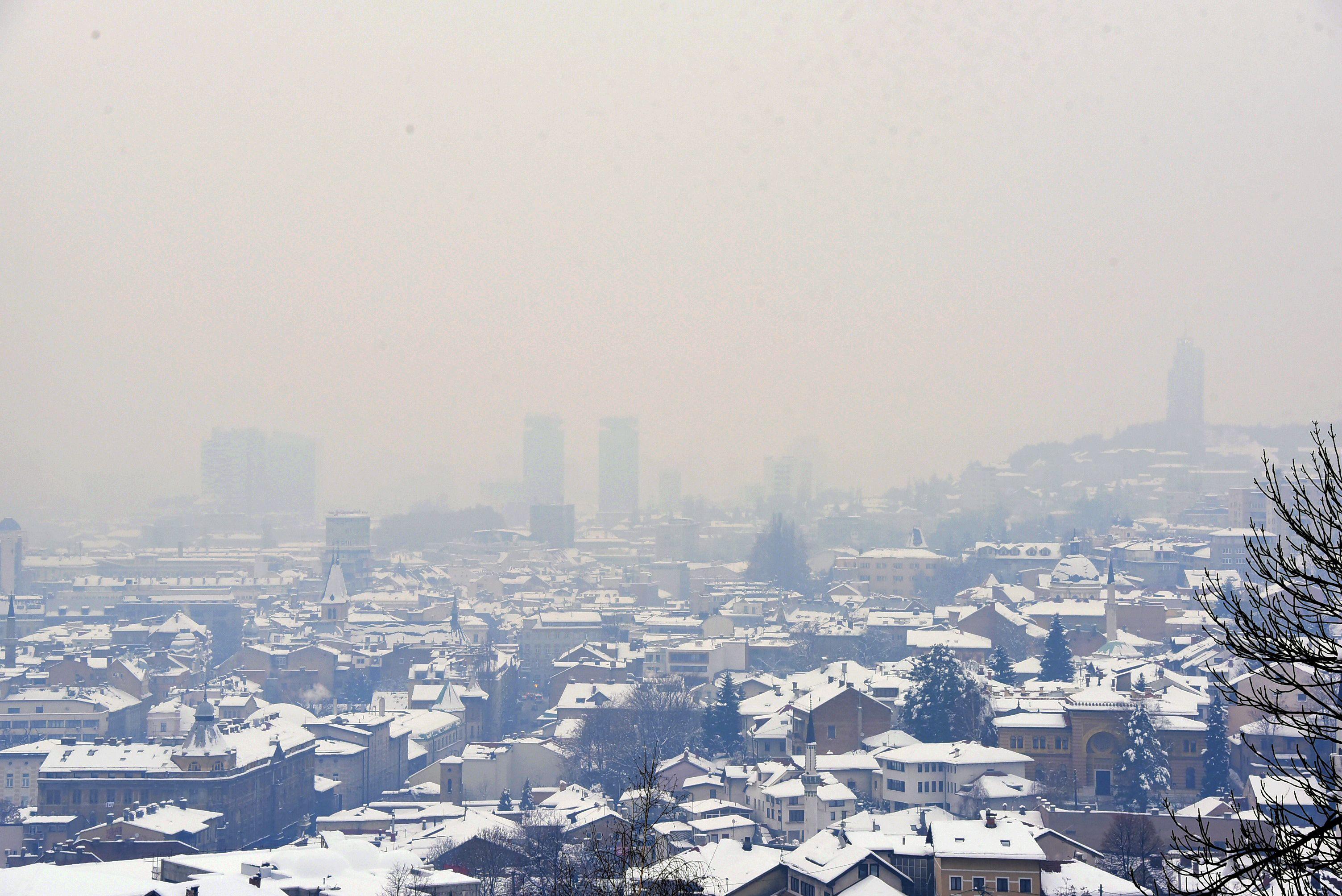 U Sarajevu, Tuzli i Zenici disanje je opasno po život