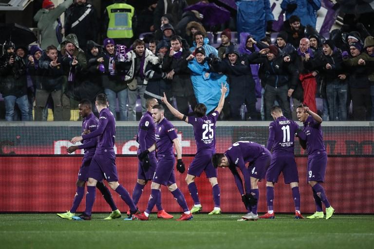 Fiorentina deklasirala Romu, Džeko se unio sudiji u lice i zaradio direktan crveni karton