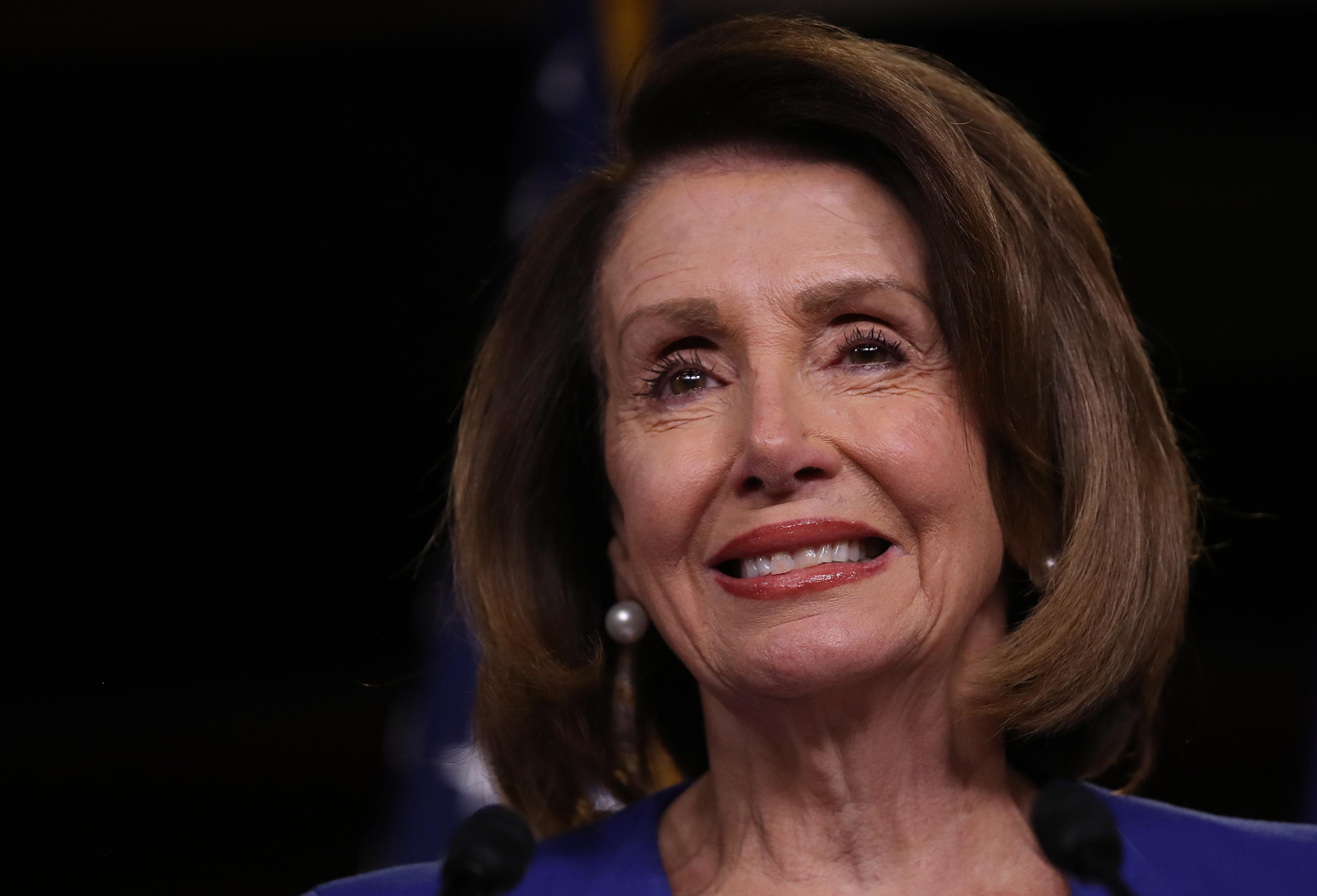 Pelosi: Nema novca za Trampov zid