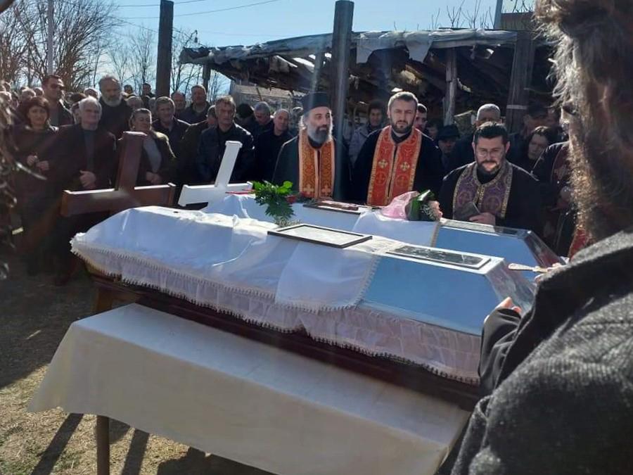 Sahranjene majka i kćerka koje su se utopile u Skadarskom jezeru