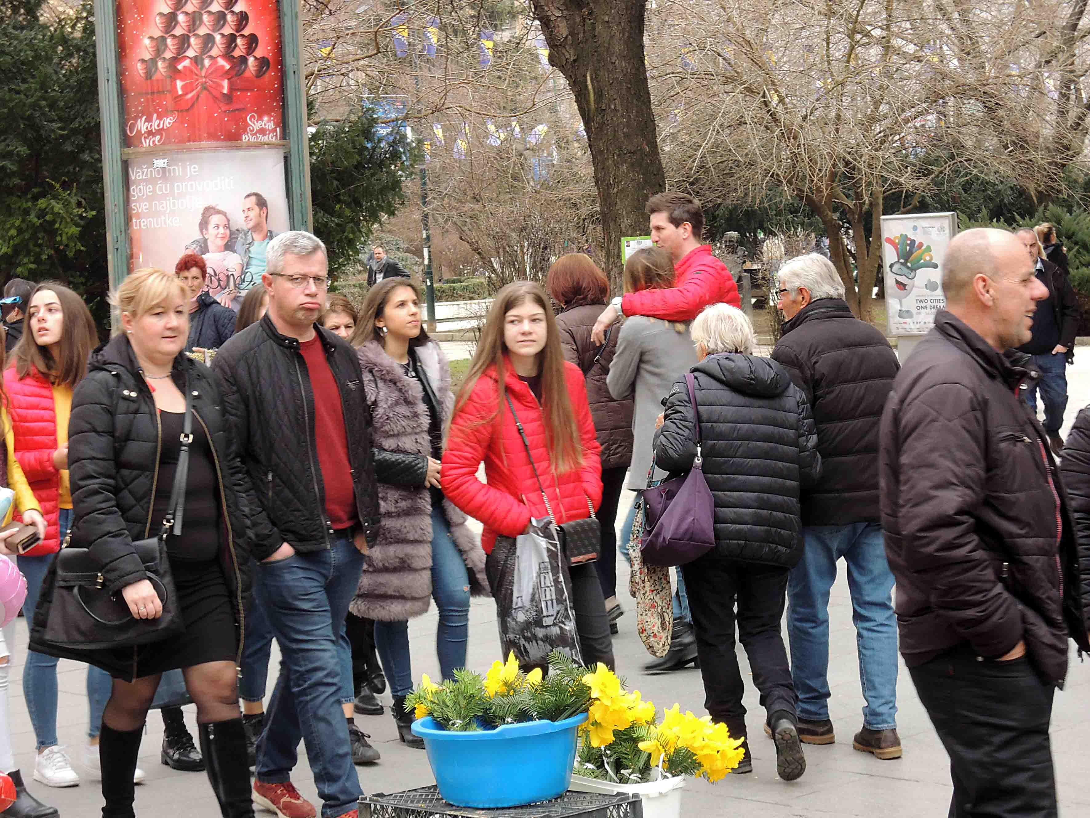 Sarajlije uživaju u šetnji - Avaz