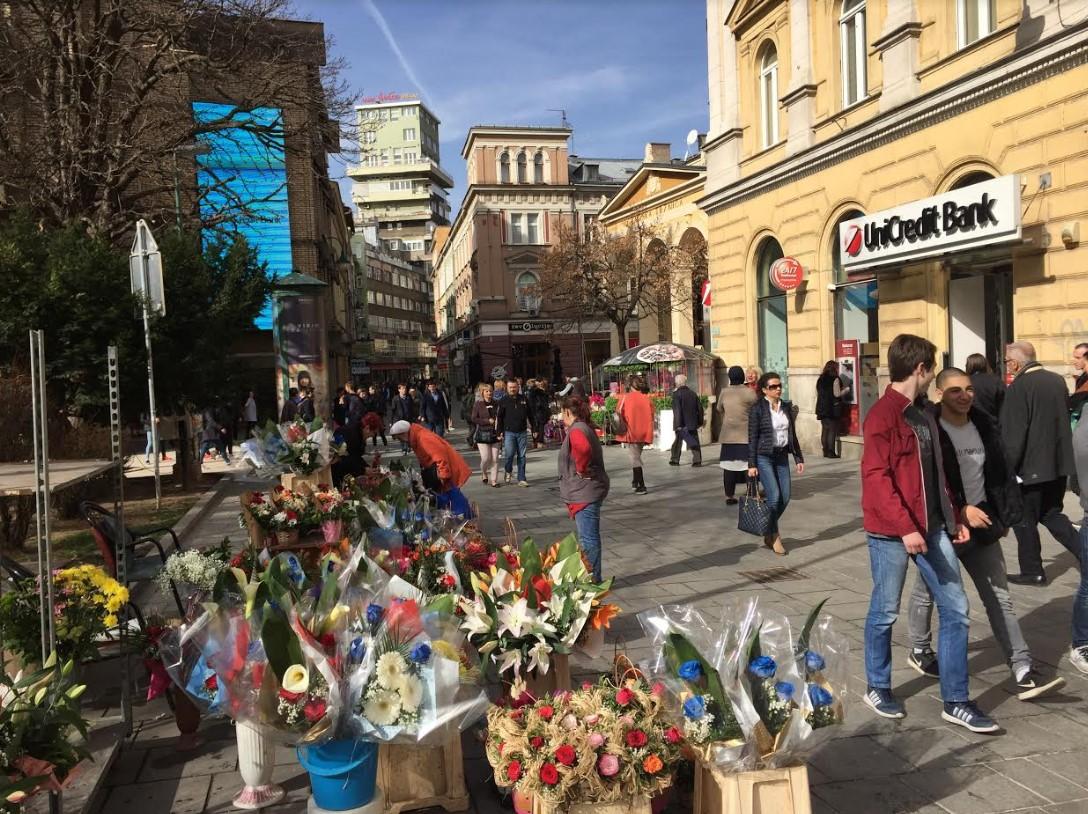 Cvijeće za dame - Avaz