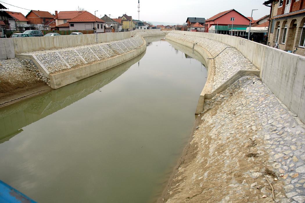 Prioritet je da svi dobiju zaštitu od poplava i javnu rasvjetu