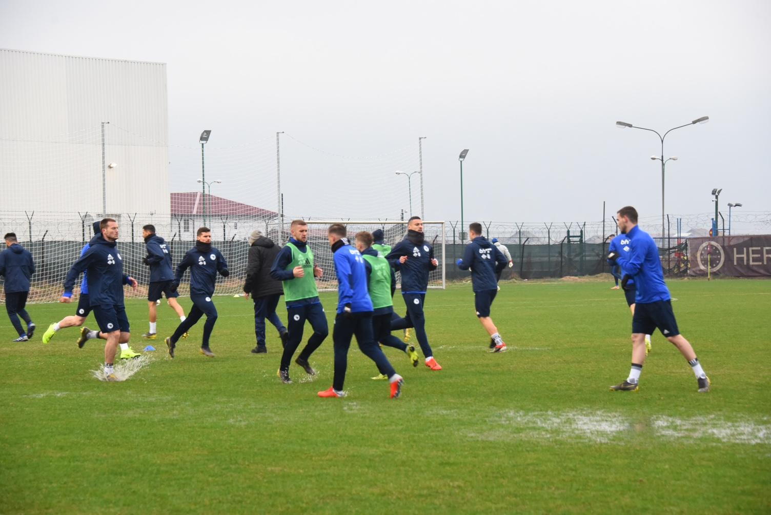 Zmajevi po kiši obavili drugi trening - Avaz