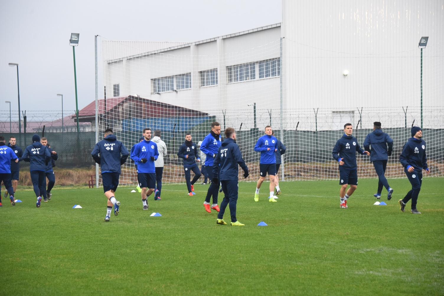 Zmajevi po kiši obavili drugi trening - Avaz