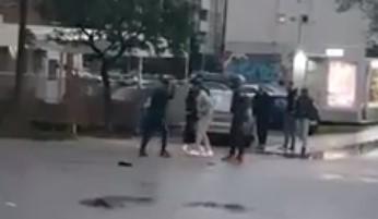 Dramatičan video: Brutalna tuča migranata