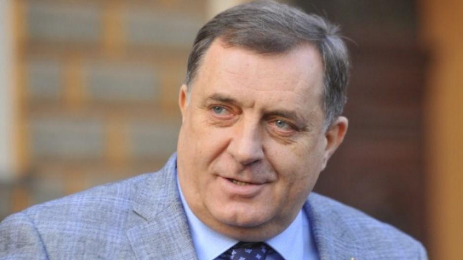 Dodik uputio čestitku građanima BiH povodom 9. maja