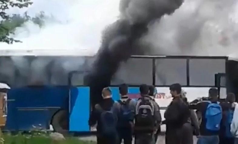 Izgorio autobus u Tesliću