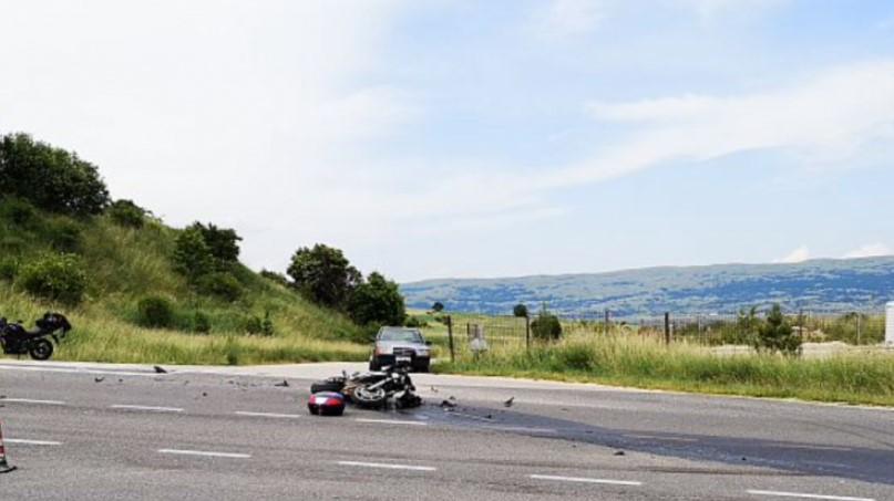 U saobraćajnoj nesreći povrijeđen motociklista