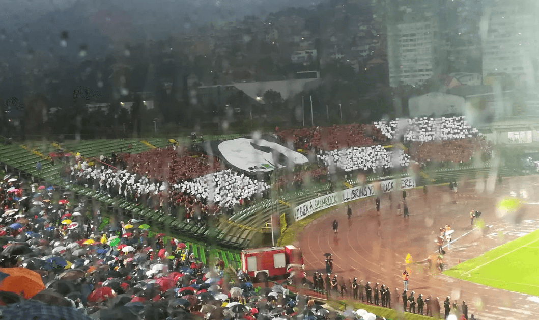 Sarajevo bodri 30.000 navijača: "Horde zla" otpjevale himnu "Mi smo divovi"