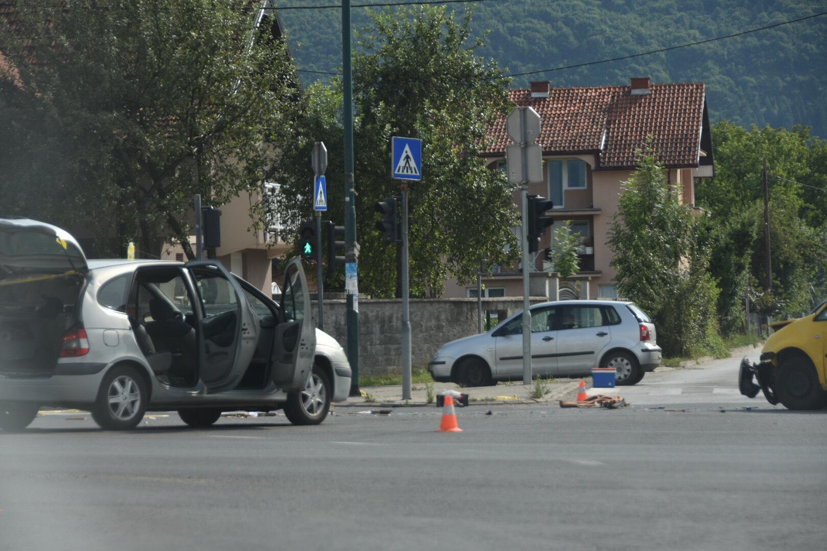 Ukazana pomoć povrijeđenim osobama - Avaz