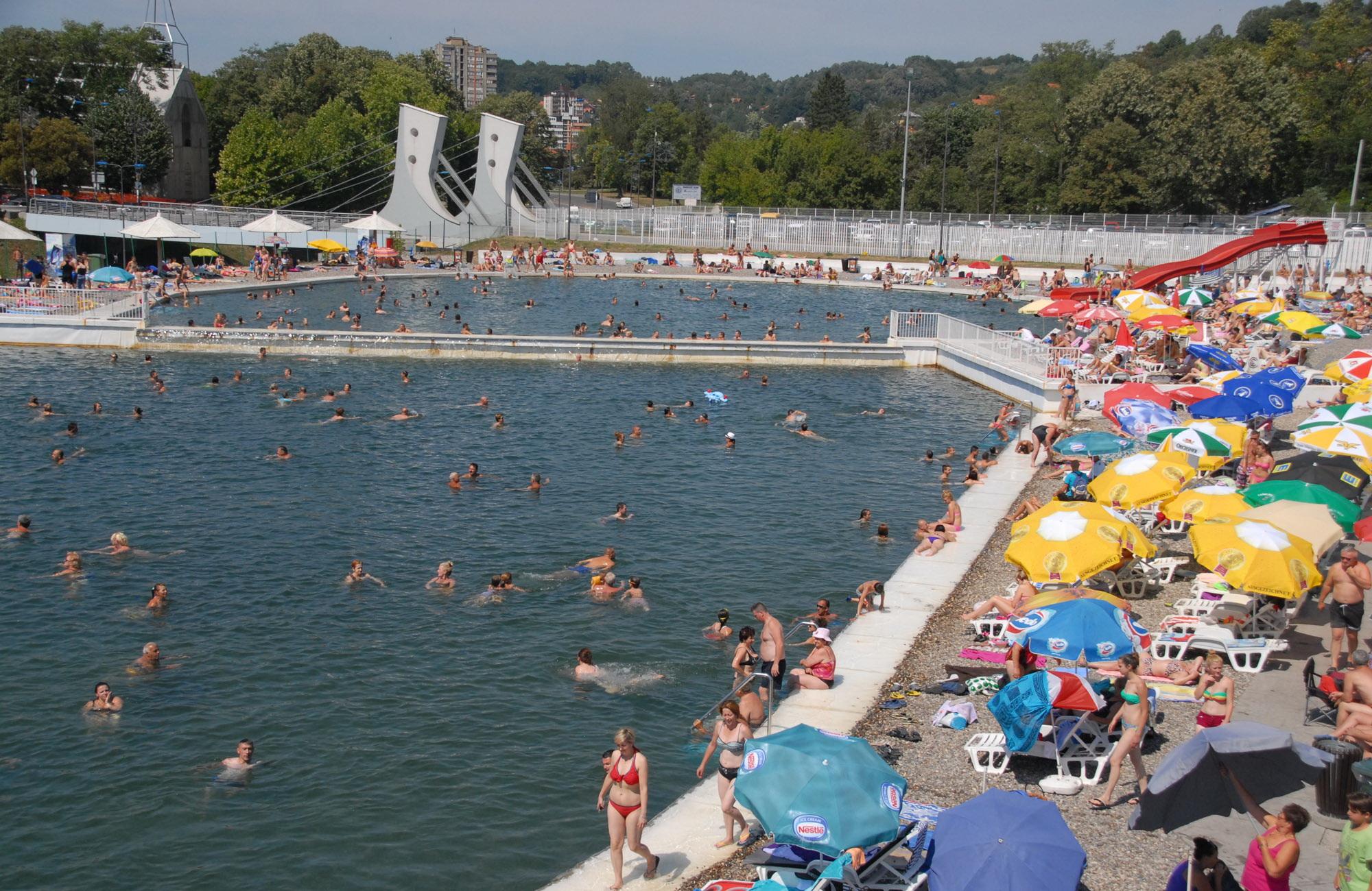 Djeca se potukla zbog sladoleda, u obračun se umiješale majke, koje su se čupale za kosu i razmjenjivale udarce