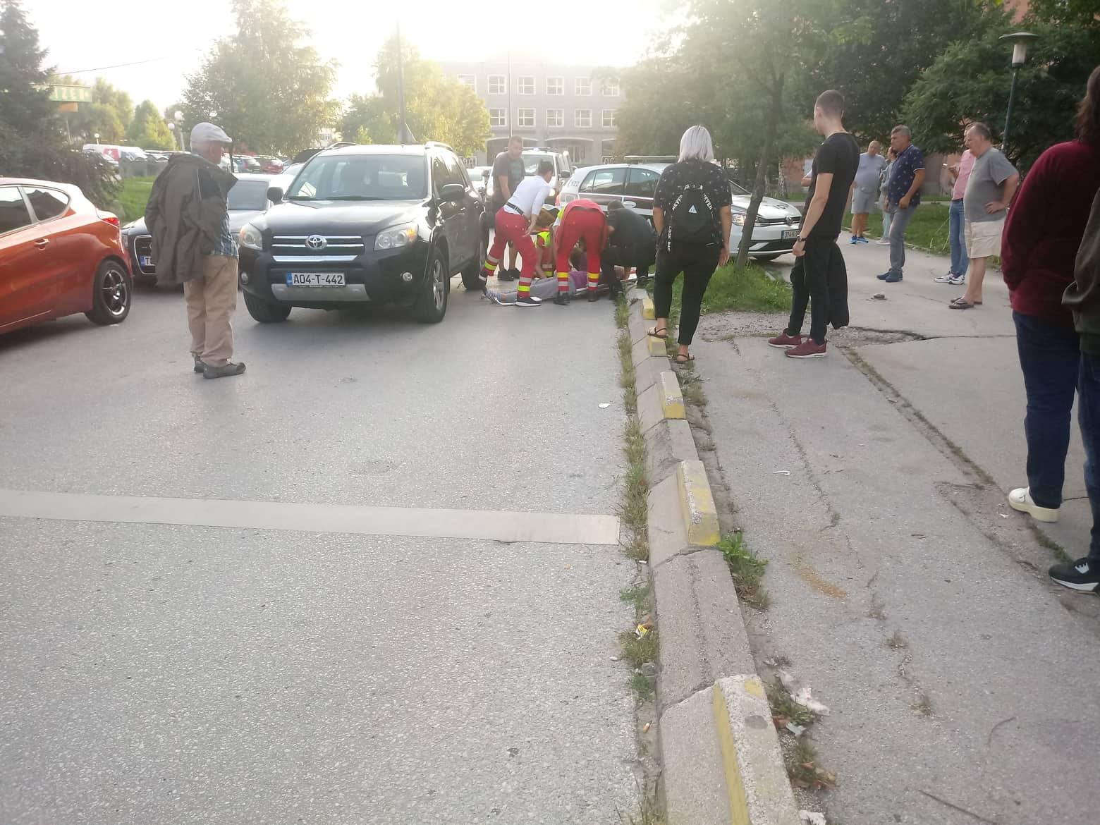 Alipašino Polje: Terenac išao u rikverc i udario stariju ženu