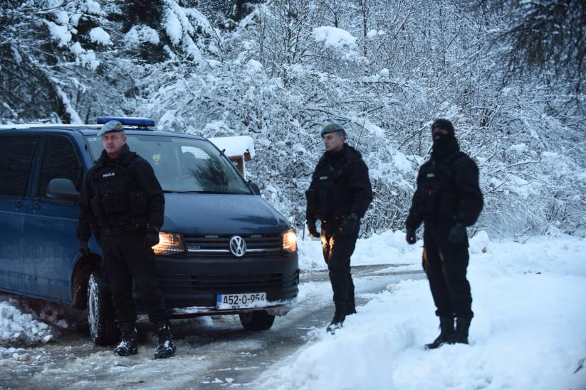 Digao policiju na noge - Avaz