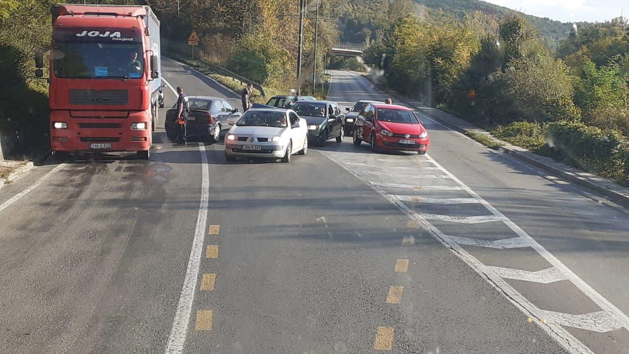 Udes u Vogošći: Lančani sudar, nema povrijeđenih