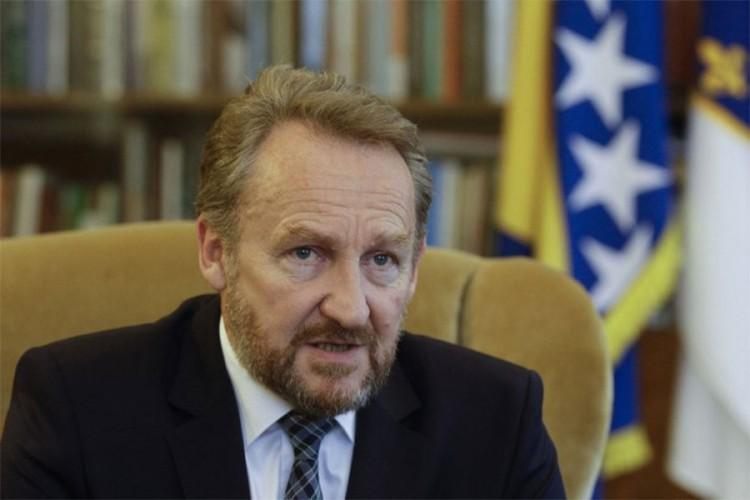 Izetbegović u ponedjeljak s rukovodstvom Kantonalnog odbora HNK