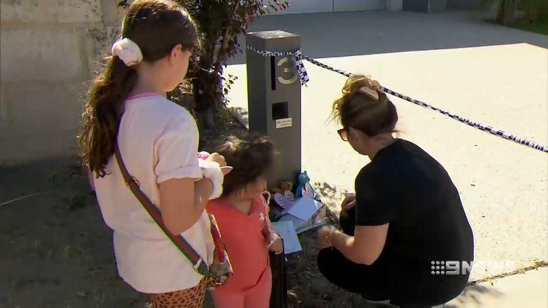 Pomen nastradalim djevojčicama  (Foto: 9news) - Avaz