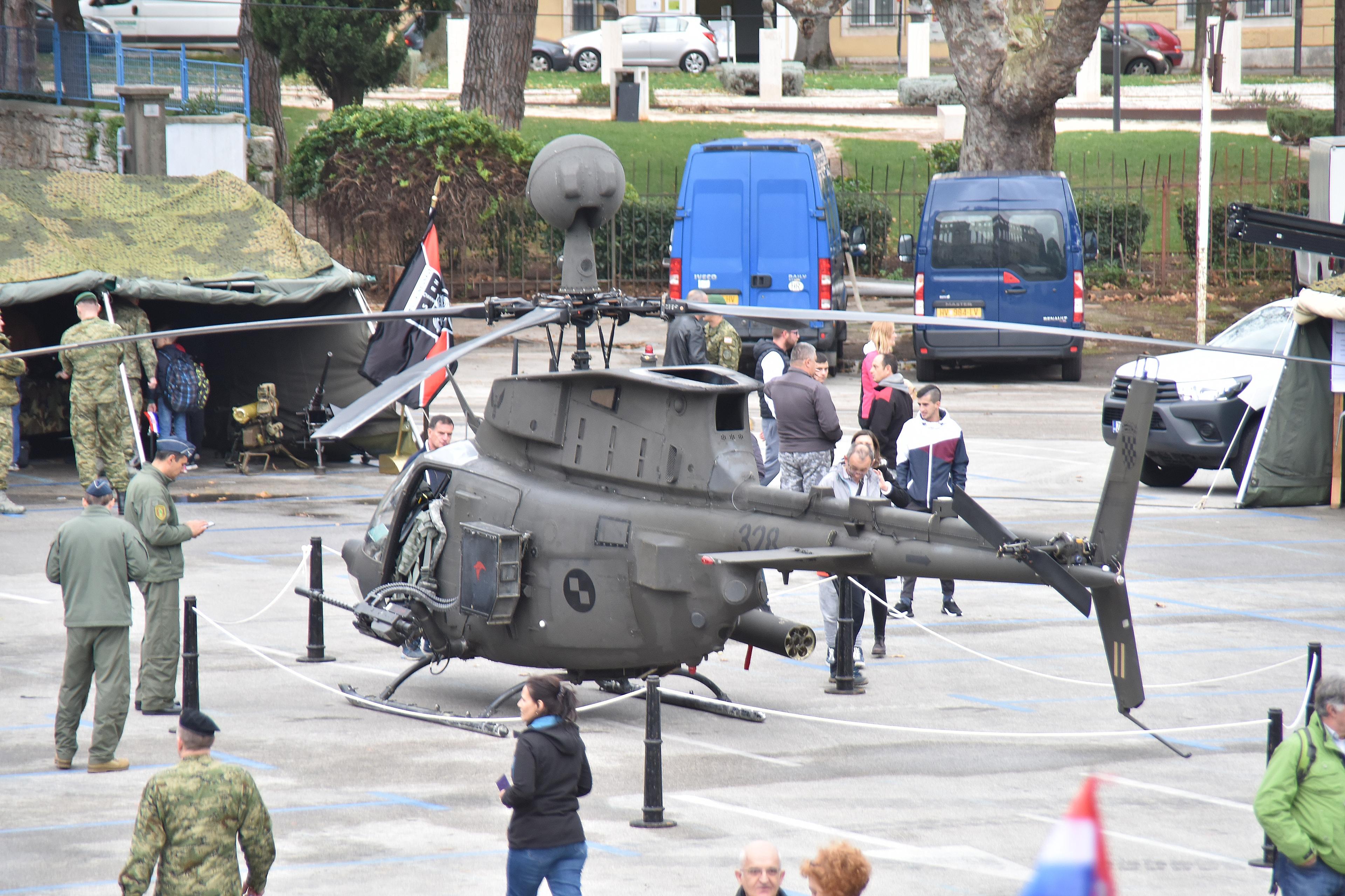 Skandal u hrvatskoj vojsci: Piloti u vojnom helikopteru prevozili švercera oružja